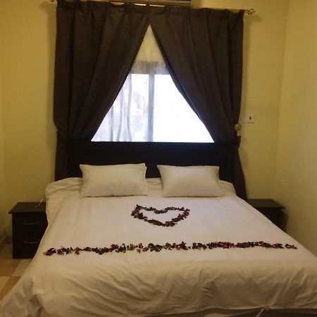 Al Eairy Furnished Apartments - Al Bahah 4 Eksteriør bilde