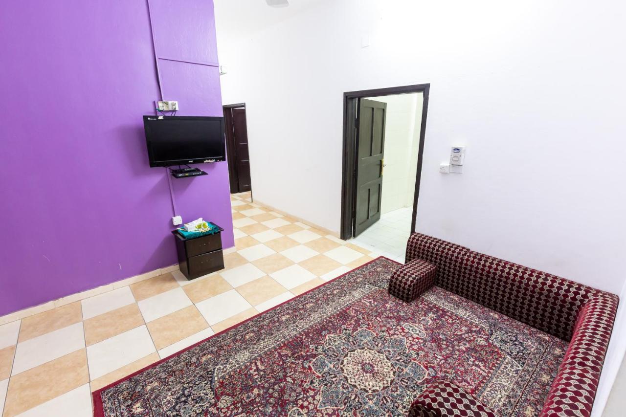 Al Eairy Furnished Apartments - Al Bahah 4 Eksteriør bilde